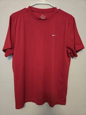 Nike Red Dri-FIT Short-Sleeve Athletic Tee, Size Large